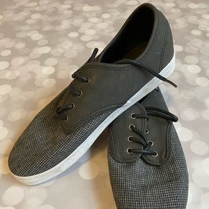 Size 9.5 Vans